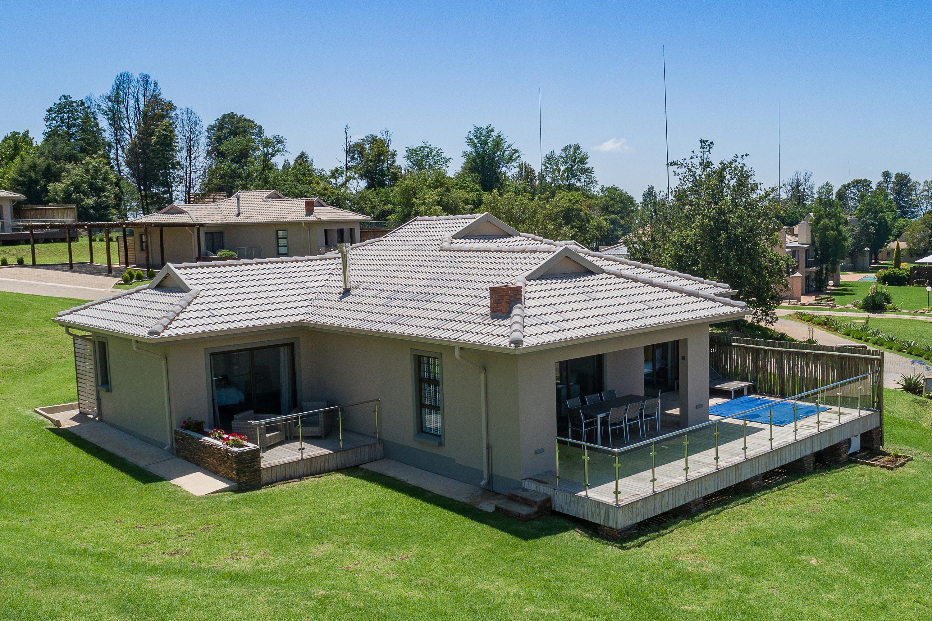 Cayley Mountain Resort Champagne Valley Εξωτερικό φωτογραφία