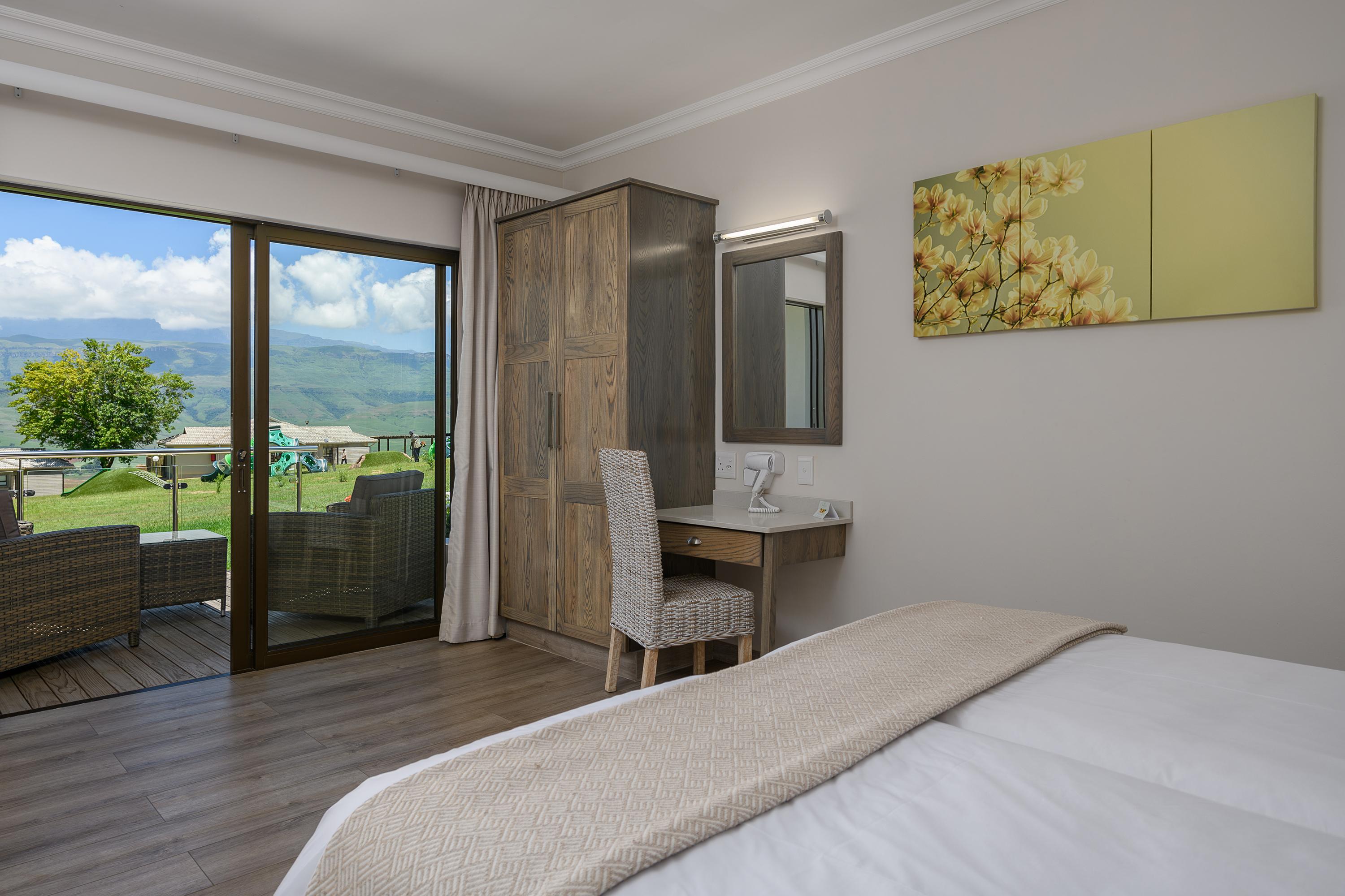 Cayley Mountain Resort Champagne Valley Εξωτερικό φωτογραφία