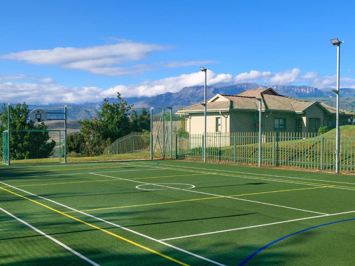 Cayley Mountain Resort Champagne Valley Εξωτερικό φωτογραφία